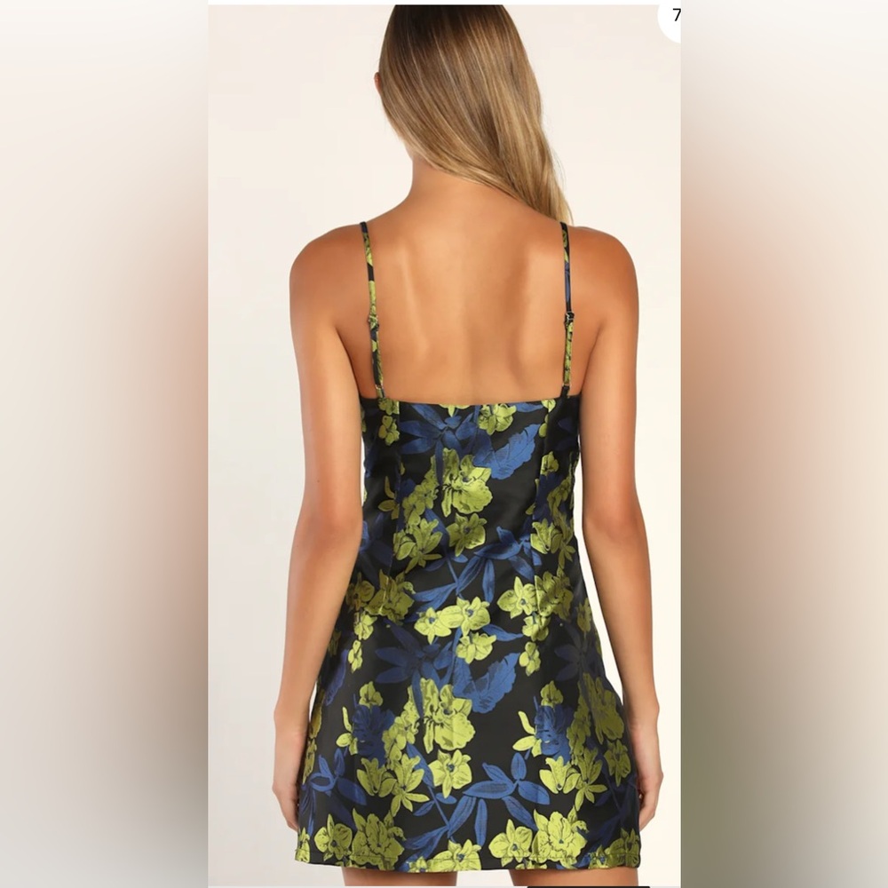 NWT Lulu’s black and blue floral jacquard mini dress sz s - Picture 3 of 11